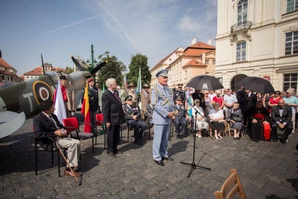 Ceremony at Prague Castle to commemorate the 70th anniversary of Czechoslovak airmen's return to their homeland