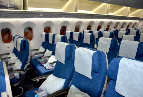 Korean Air Boeing 787 Dreamliner economy