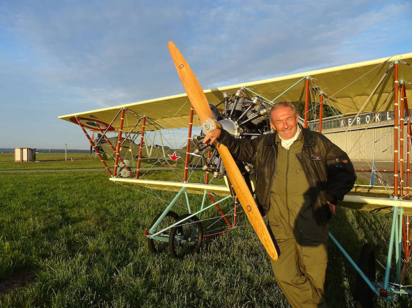 Vladimir Handlik pilot Caudron